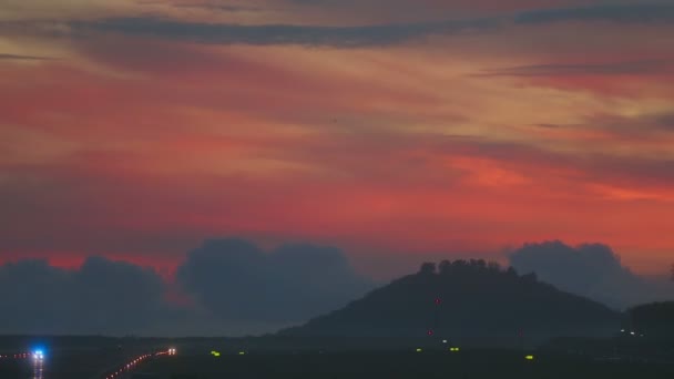 Aeroporto de Phuket, de manhã cedo — Vídeo de Stock