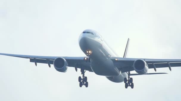 Airbus 330 yaklaşıyor — Stok video