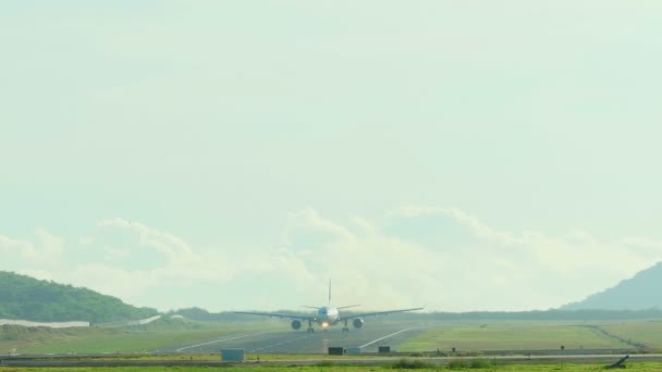 Airplane taking off from Phuket Airport — Stock Video