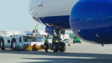 Transaero Boeing 777 çekme