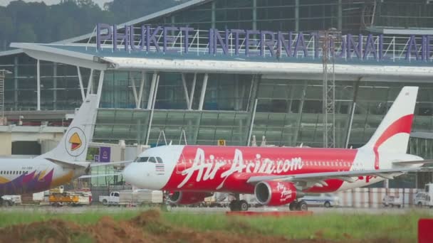 AirAsia Airbus 320 — стоковое видео