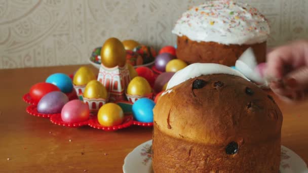 Húsvéti ünnep torta — Stock videók