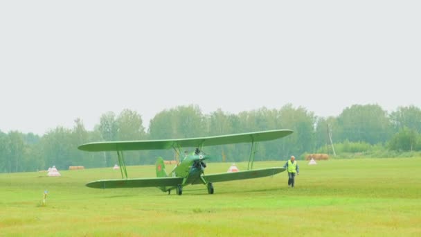 Vintage military biplane — Stock Video