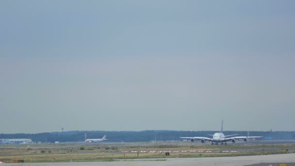 A Lufthansa Szuperjumbo — Stock videók