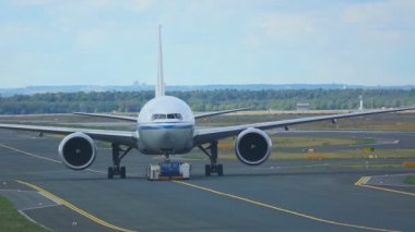 Uçaklar hizmetten çekme