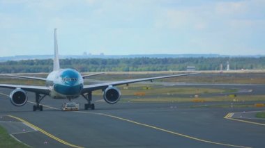 Uçaklar hizmetten çekme