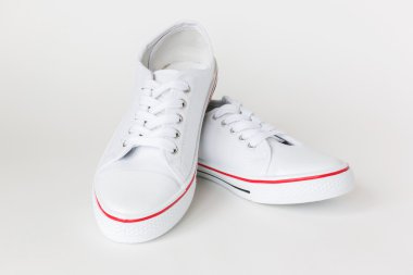 raslantısal spor ayakkabı