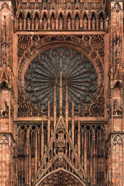 Catedral de Notre-Dame em Estrasburgo, França — Fotografia de Stock