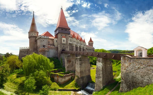 Castelo de Corvin em Hunedoara, Roménia — Fotografia de Stock