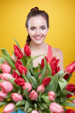 Lale çiçek kadınla