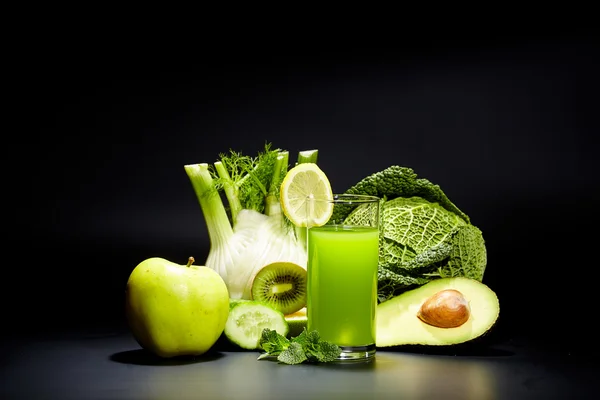 Verduras y frutas saludables del jugo — Foto de Stock