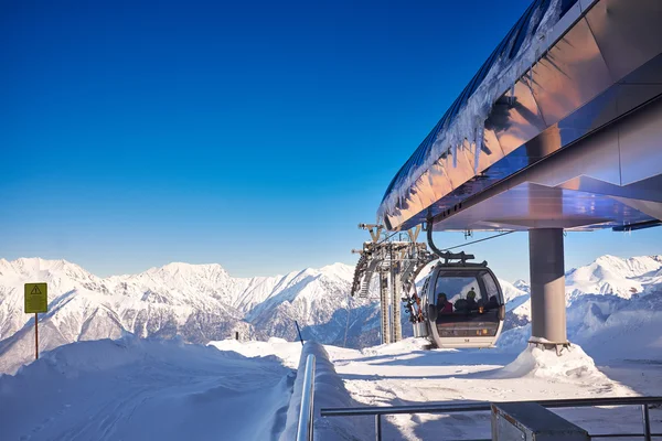 Bergen skigebied Caucasus — Stockfoto