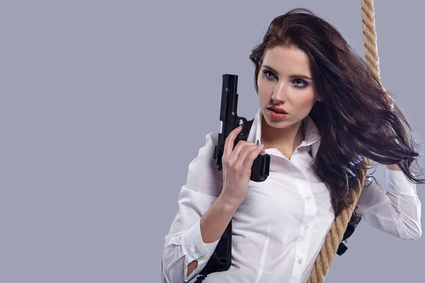 Woman holding Handgun — Stock Photo, Image