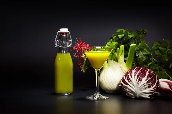 Suco de frutas saudáveis para refresco — Fotografia de Stock