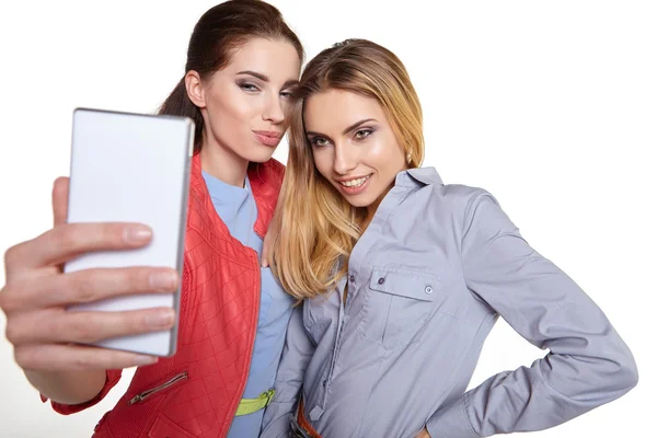 Donne che fanno selfie — Foto Stock