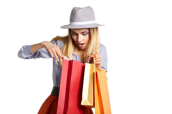 Mujer en sombrero gris —  Fotos de Stock