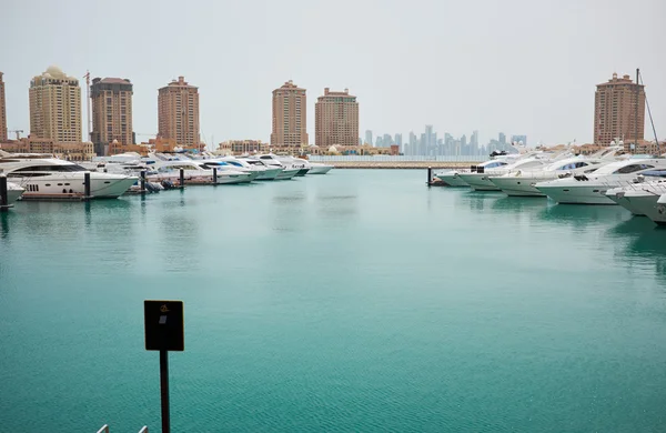 Вид на пристань для яхт Катара — стоковое фото