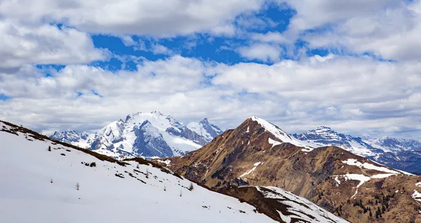 Typical mountains landscape — Stock Photo, Image