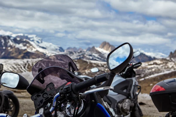 Viaje de motos en los Dolomitas — Foto de Stock