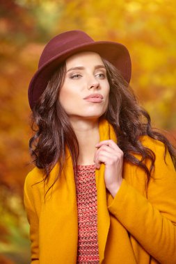 Sonbahar styling güzel kadın 