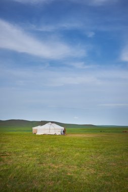 Yurt güzel bir tipik Moğol peyzaj. 