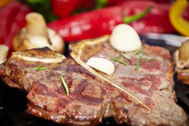 ızgara t-bone biftek