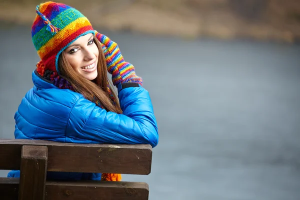 Mujer en autum park — Foto de Stock