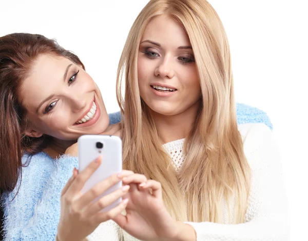 Meisjes maken selfies in studio — Stockfoto