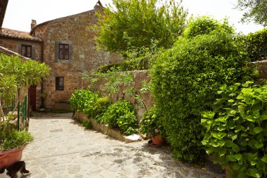 Taş Ortaçağ tarihi kent sokakta