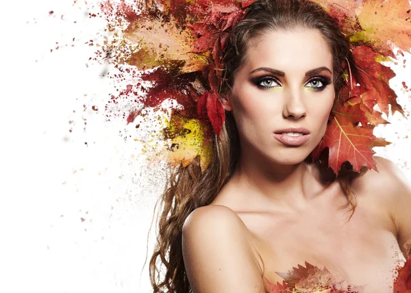 Herbst Frau mit schönem Make-up — Stockfoto