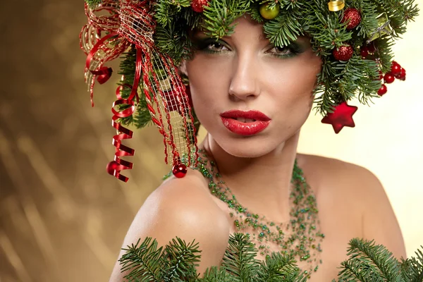圣诞发型和化妆的女人 — 图库照片
