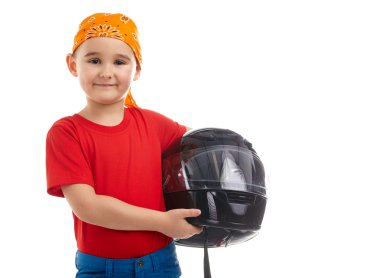 çocukla bir motosiklet kask