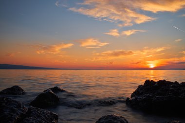 Sunset bulvarında Adriyatik Denizi