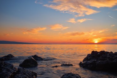 Sunset bulvarında Adriyatik Denizi