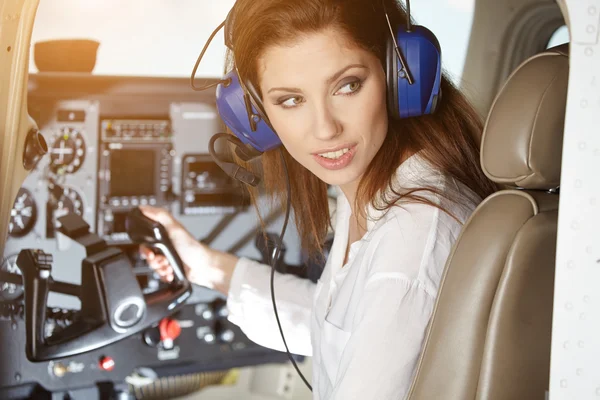 Beautiful Woman in cockpit — Stock Photo, Image