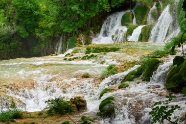 Şelale Krka yakınındaki güzel manzara