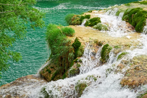 Gyönyörű táj a Krka vízesés közelében — Stock Fotó