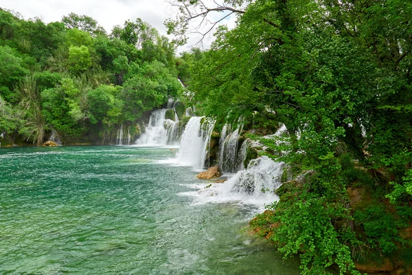 Beautiful waterfall landscape — Stock Photo, Image