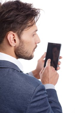 cep telefonuyla konuşan işadamı