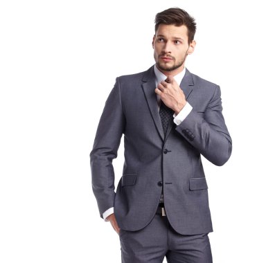 Takım elbiseli yakışıklı işadamı