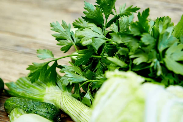 Conjunto de verduras verdes frescas —  Fotos de Stock