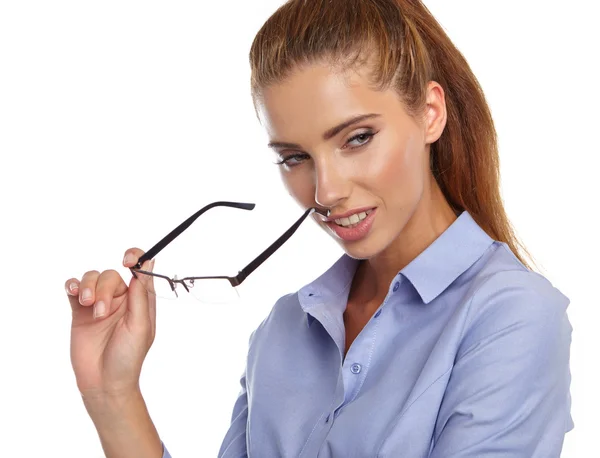 Mujer de negocios sosteniendo gafas —  Fotos de Stock