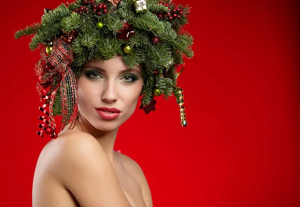 Ragazza con albero di Natale Acconciatura — Foto Stock