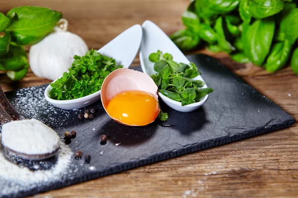 Ingredients for making pasta — Stock Photo, Image