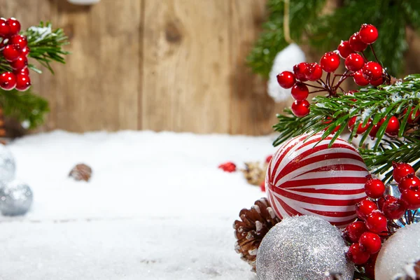 Decoração de natal com pinheiros — Fotografia de Stock