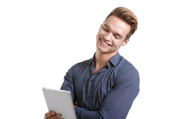 Junger Mann mit Tablet — Stockfoto
