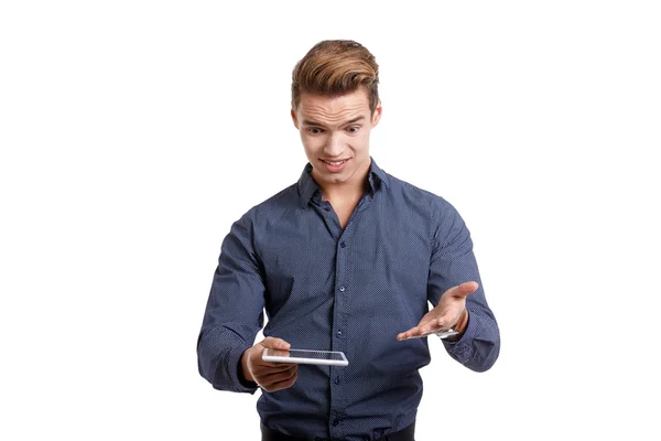 Joven con la tableta — Foto de Stock