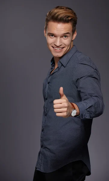 Man posing in studio — Stock Photo, Image