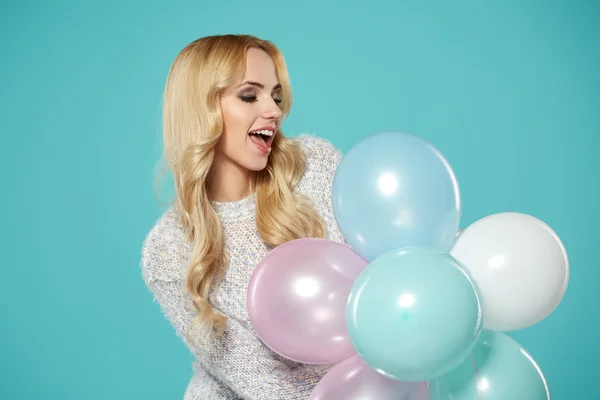 Mujer rubia con globos —  Fotos de Stock