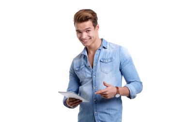 Tabletli genç adam.